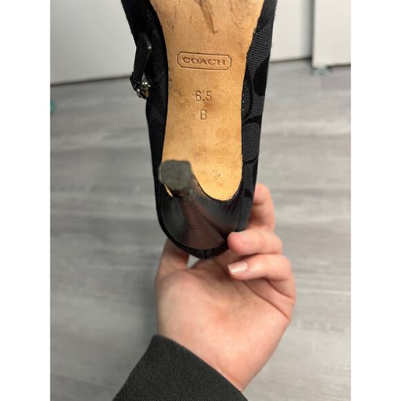 Authentic coach size 6.5 black heeled ankle bootie with silver accent buckle - Picture 10 of 10